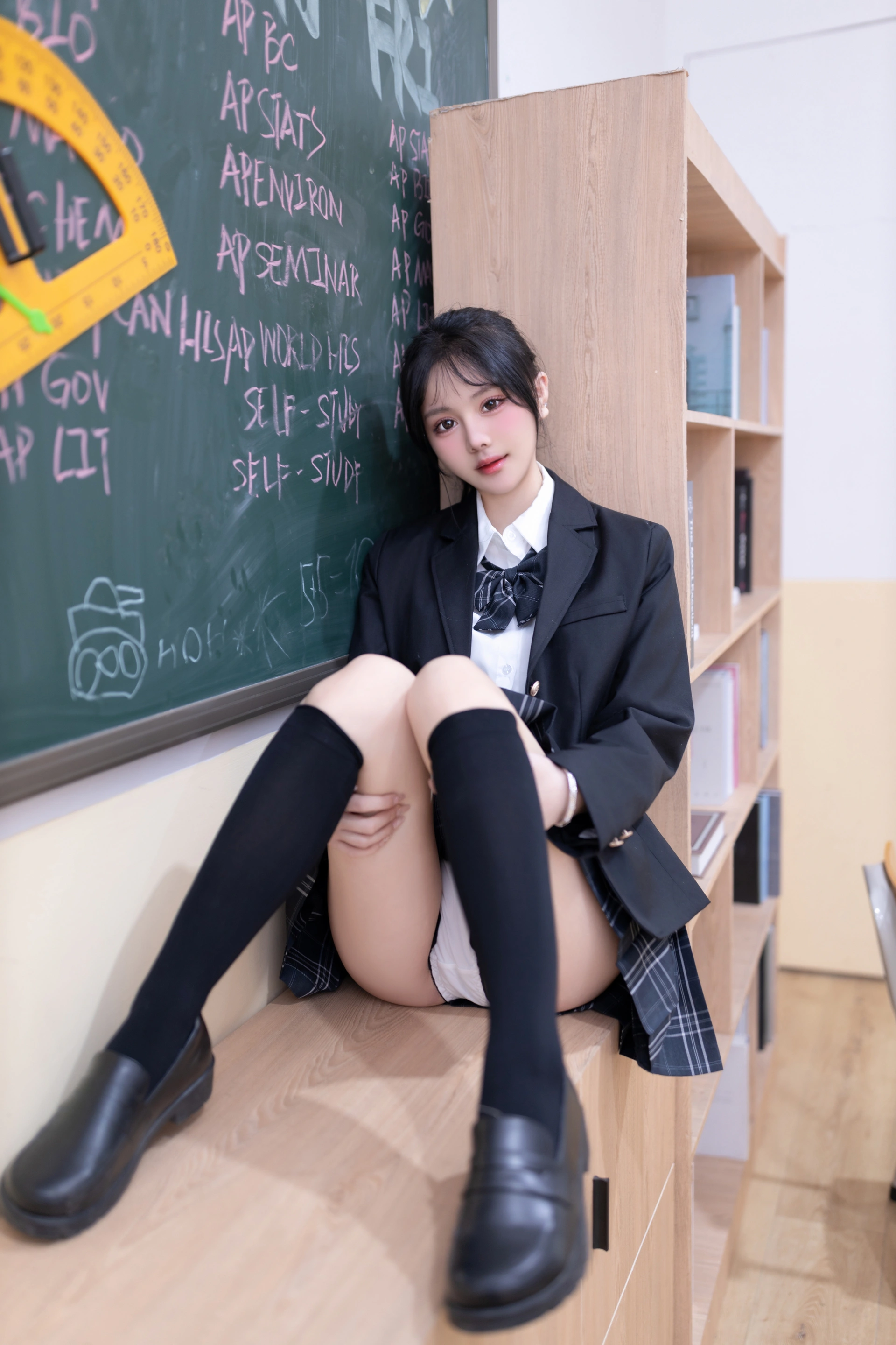 050.谢小蒽 – 内购无水印  NO.8058 教室调教 3